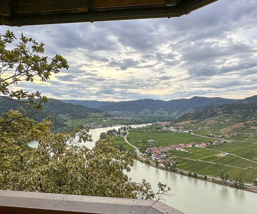 Ferdinandwarte_Wachau_Ausblick-Dürnstein