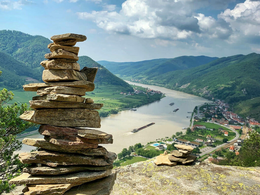Ausblick auf die Donau vom Pfenningfleck in Spitz in der Wachau.