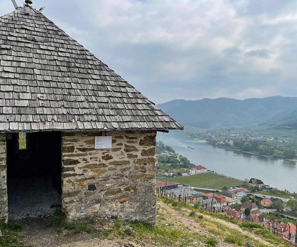Tausendeimerberg_Spitz_Wachau_Schutzhaus