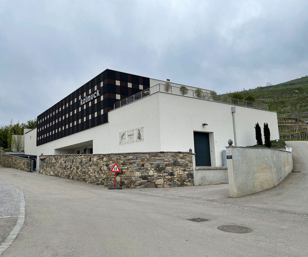 weinwanderweg_spitz_kalmuckkeller_wachau