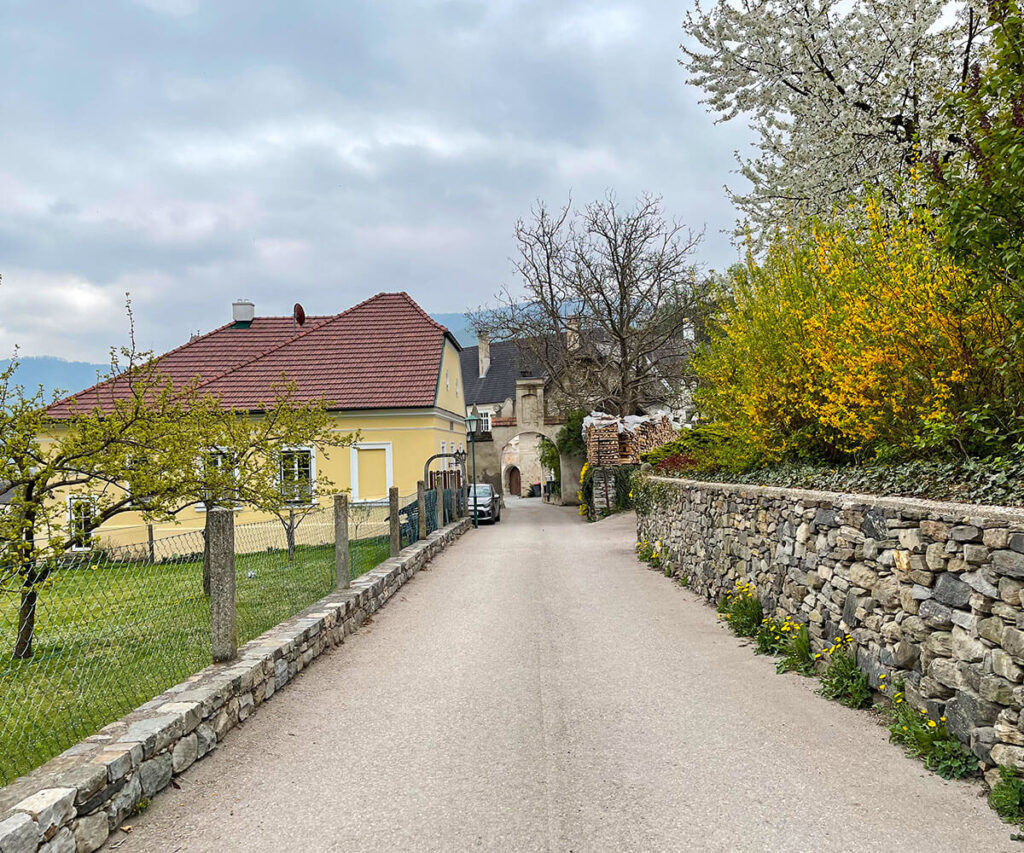 weinwanderweg_spitz_schlossgasse_wachau