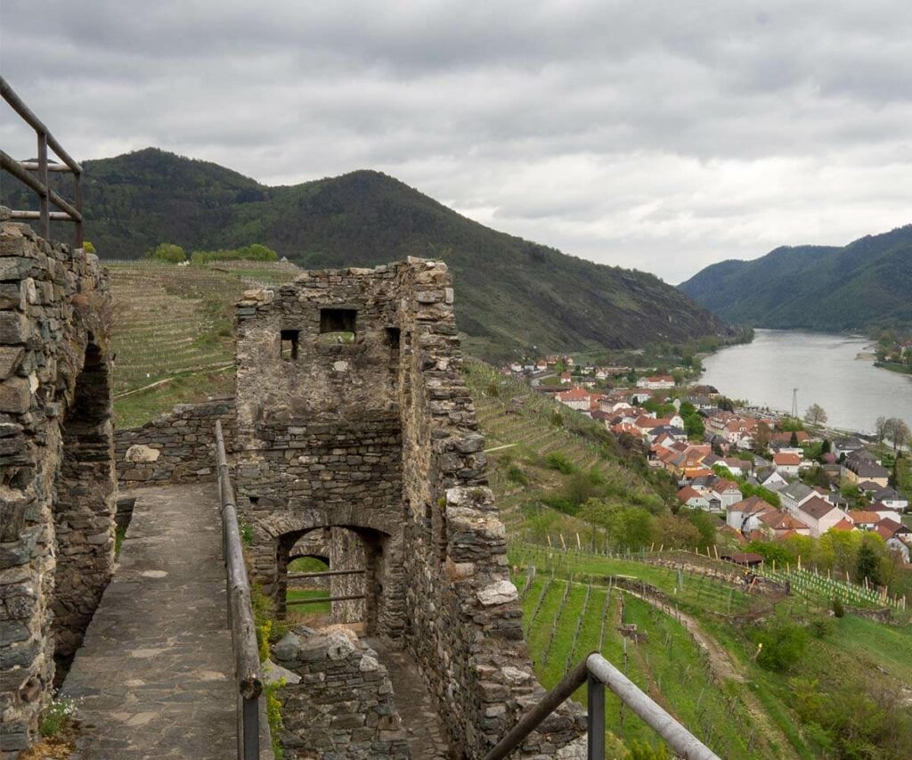 Wandern Wachau Ruine Hinterhaus