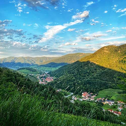 Veranstaltung im Freien in der Wachau vor Dürnstein
